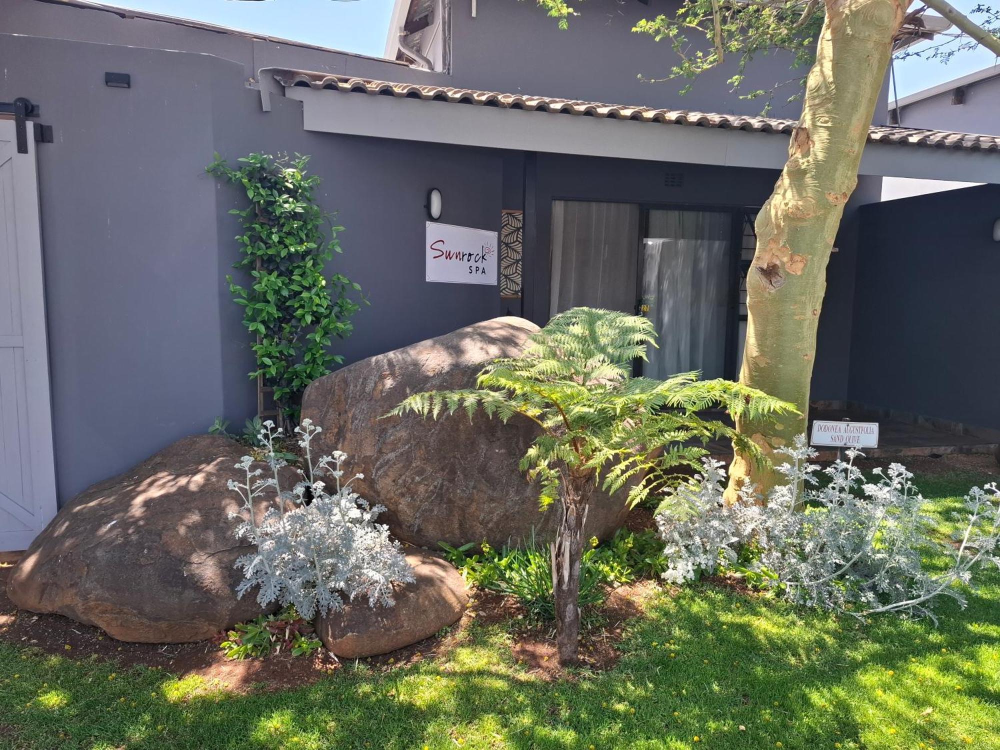 Sunrock Guesthouse Kempton Park Exterior photo